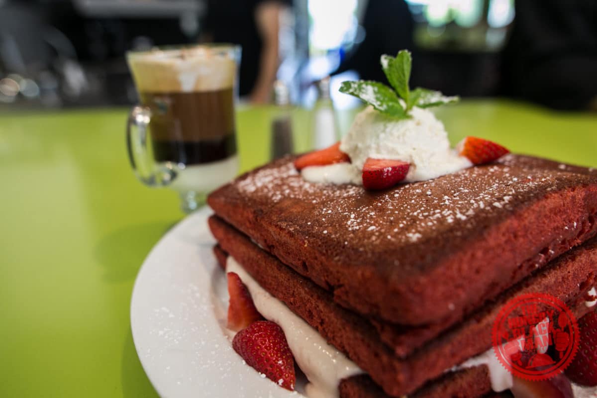 red-velvet-pancakes